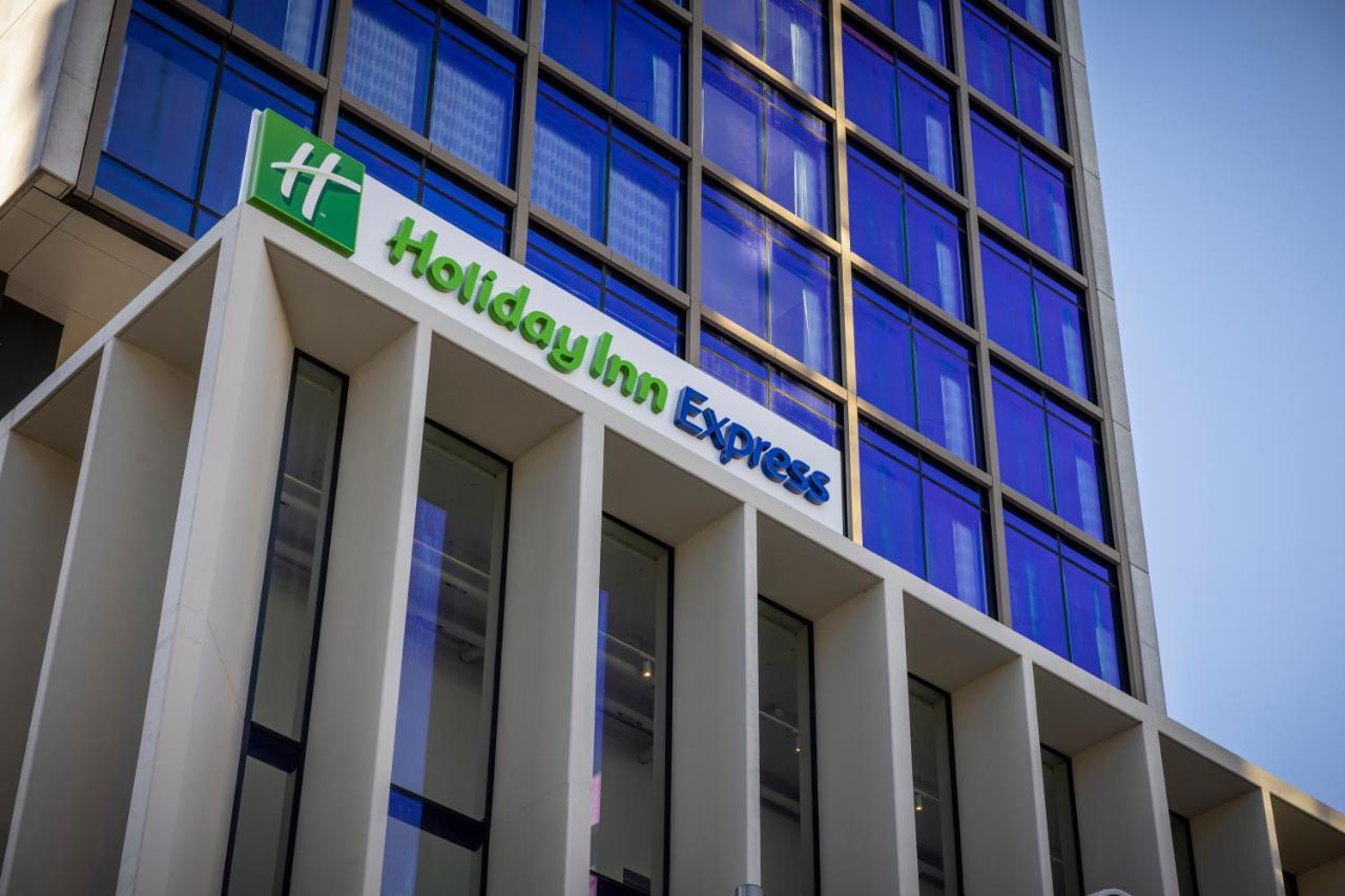Holiday Inn Express Auckland City Centre By Ihg Exterior photo